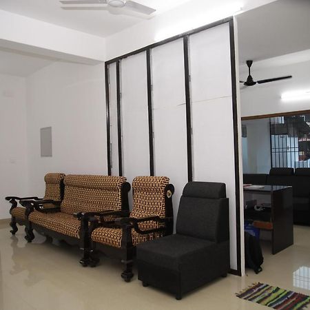 Meghna Residency Otel Thiruvananthapuram Dış mekan fotoğraf