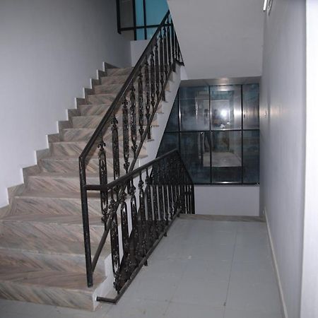 Meghna Residency Otel Thiruvananthapuram Dış mekan fotoğraf