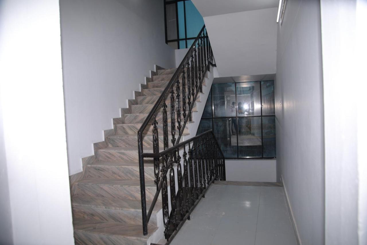 Meghna Residency Otel Thiruvananthapuram Dış mekan fotoğraf