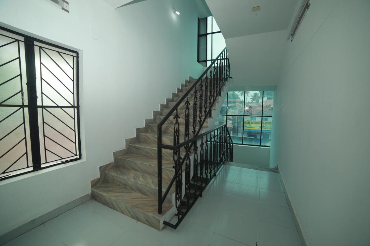 Meghna Residency Otel Thiruvananthapuram Dış mekan fotoğraf